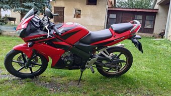 CBR 125 R - 5