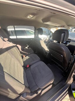 Prodám Volkswagen Touran - 5