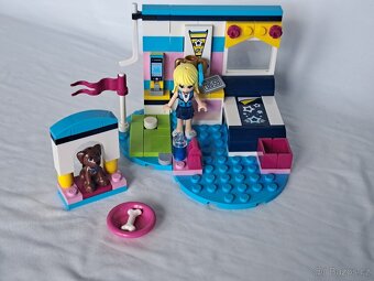STAVEBNICE LEGO® FRIENDS 41328 STEPHANIE A JEJÍ LOŽNICE - 5