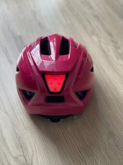 Prodám dětskou cyklistickou přilbu zn. Alpina Pico Flash - 5