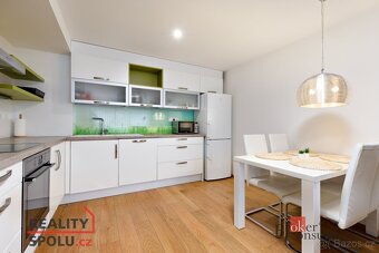 Pronájem, byty/2+kk, 67 m2, Šafaříkovy sady 2774/7, Východní - 5