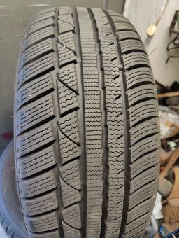 Zimní pneumatiky 225/55 r17 - 5
