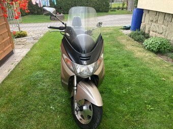 Suzuki burgman AN 250 - 5