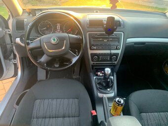 ŠKODA OCTAVIA 2 - 5