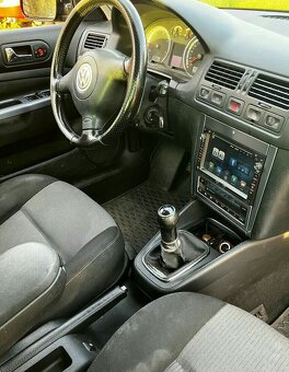 Volkswagen Golf 1,9 TDI 96 KW 2003 - 5
