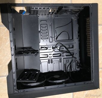 PC skříň - 5