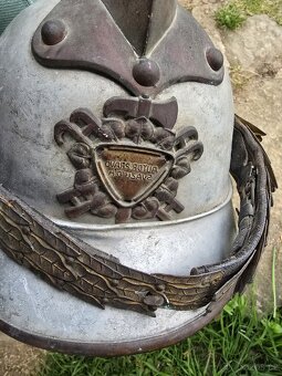 Stará velitelska hasičská helma - 5