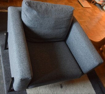 Křeslo IKEA KOARP potah Gunnared šedá, robustní a stabilní - 5