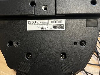 Thrustmaster T300 + pedály - 5
