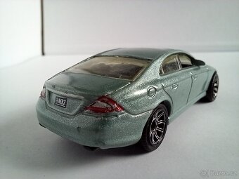 MATCHBOX - MERCEDES-BENZ CLS500 - POZRI DETAILNÉ FOTO - 5