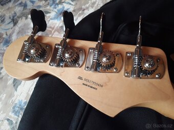 Fender Player Series Jazz Bass - 5