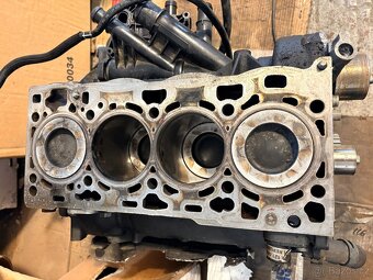 Motor VW T6 CXE Bi-Tdi 150kw poškozený ve válci - 5
