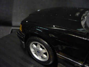 BMW 325i Convertible Maisto 1/18 - 5