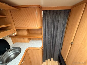 Hobby Excellent 460, 4 osoby, bojler, sprcha, stan - 5