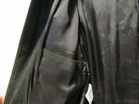 Kožená bunda pro tvrďáka - 5
