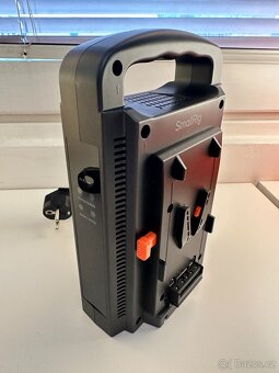 SmallRig nabíječka na dvě V mount baterie - 5