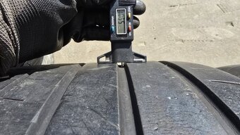 Letní pneu 275/40/19 Michelin - 5