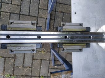 Lineární pojezd a kuličkové šrouby - 5