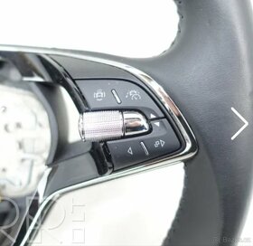 MULTIFUNKČNÍ KOŽENÝ VOLANT
ŠKODA OCTAVIA 4
5E3.959.542.J - 5