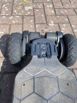 Elektrický longboard Evolve GTR Carbon TOP STAV - 5