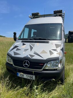 Offroad obytka pro 6 osob Sprinter 4x4 - 5