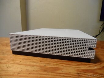 Xbox One S 1TB - 5