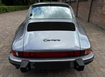 Porsche 911 Carrera 3.2 Coupé G50 – klasika s rodokmenem - 5