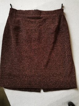 SPOLEČENSKÝ KOSTÝMEK - 5