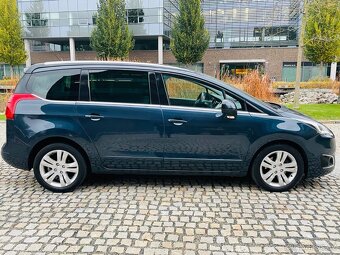 Peugeot 5008 2.0HDi MANUÁL 7MÍST VÝHŘEV SERVISKA ALLURE - 5