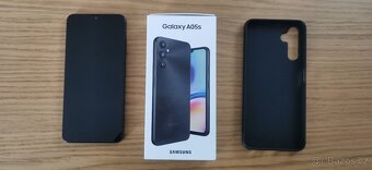 Nový nepoužítý telefon Samsung Galaxy A05s - 5