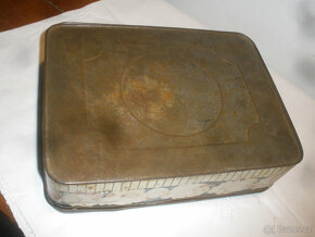 Stará plechovka /doza/ asi na sušenky - 5