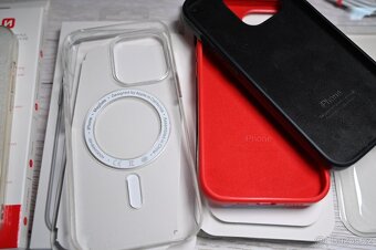 iPhone 13 Pro bohaté příslušenství - 5