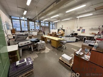 PRONÁJEM SKLADU - DÍLNY O VÝMĚŘE 150m2 V ADAMOVĚ - 5