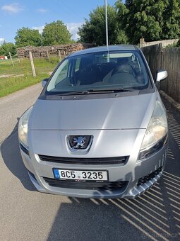 Peugeot 5008 - 5