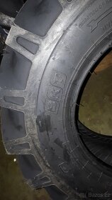 Pneu 10.0/75-15.3 BKT - 5
