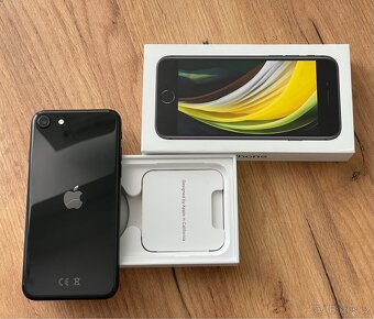 iPhone SE 2020 64 GB - 5