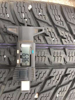 Zimni pneu Nokian 225/60/17 - 5