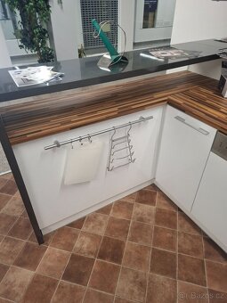 Bílá lesk MDF fólie - 5