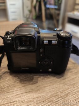 FujiFilm s5600 - 5