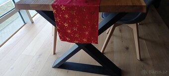 Dubový masivni stůl - 5