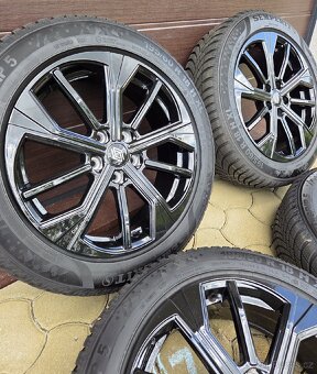 Zánovní zimní sada Renault Megane E-Tech 18" 195/60/18 - 5