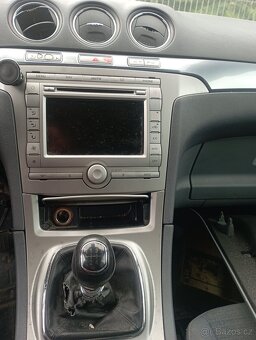 Ford Galaxy Ghia 2.0 TDCi/103 kw - 5