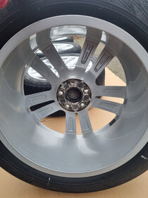 Audi Q7 3.0TDi, prodám ALU disky 9 x 20 ET33 - 5