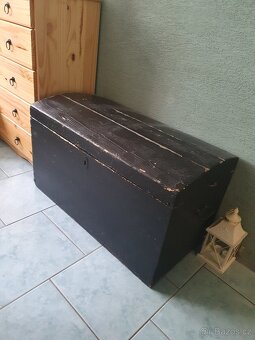 Úložný prostor, starožitná truhlice - 5