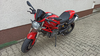 Ducati Monster 796 s nájezdem 13100 km - 5