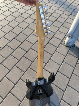 Ibanez superstrat - 5