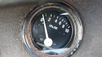 Palubní deska na ŠKODA 110R erko s budíky jen osobně - 5