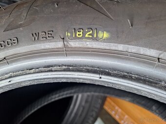 Prodám zimní pneu 215/55/18 99v Bridgestone - 5