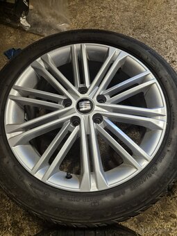 Orig.alu kola Seat  5x112R17 Et-49 - 5
