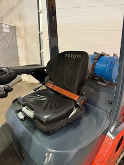 Vysokozdvižný vozík Toyota 25 LPG - 5